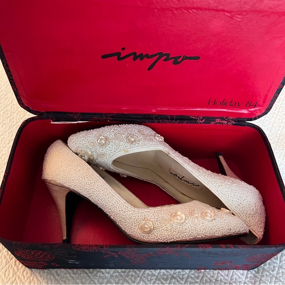 IMPO Holiday 84 Beaded Embellished Pumps RARE with Box - Picture 1 of 15